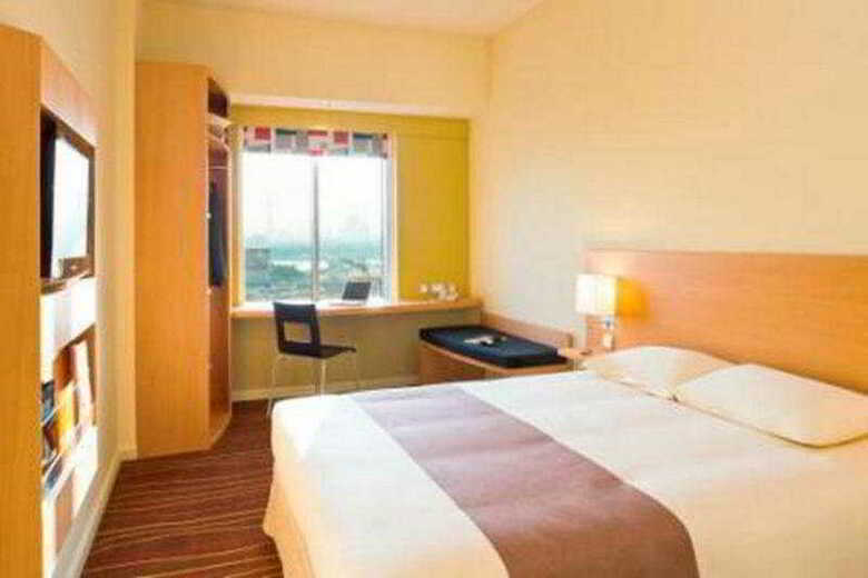 Hotel Ibis Al Rigga