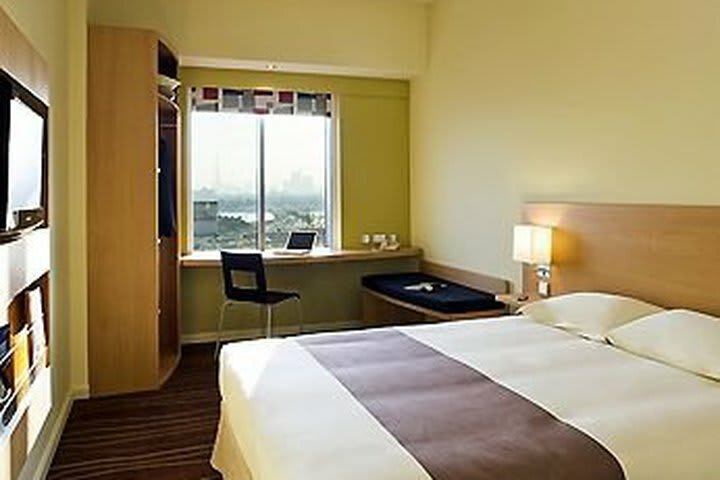 Hotel Ibis Al Rigga