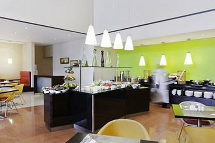 Hotel Ibis Al Rigga