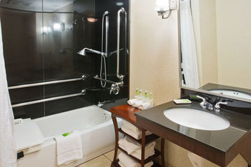 Holiday Inn Express Hotel & Suites Eugene