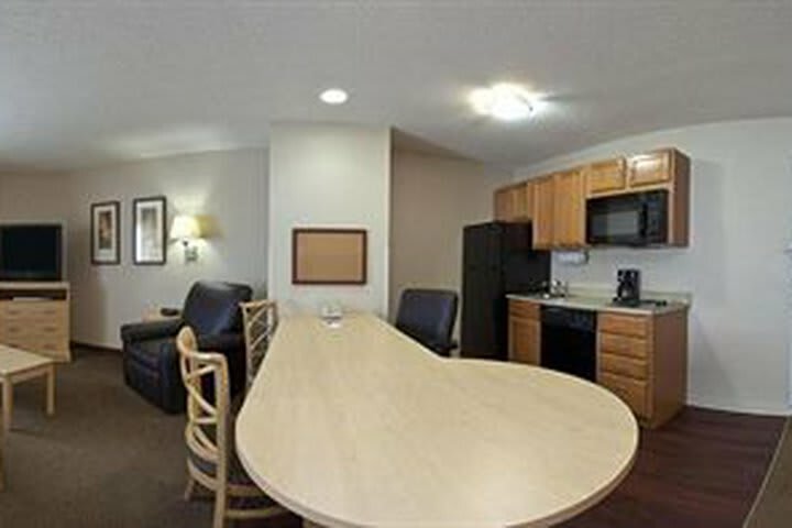 Hotel Candlewood Suites