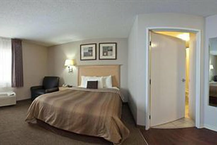 Hotel Candlewood Suites