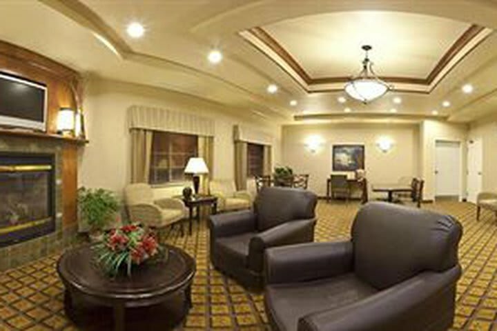 Hotel Candlewood Suites
