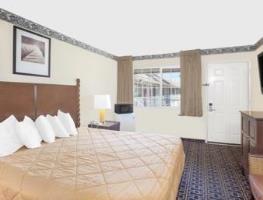 Hotel Days Inn Fresno