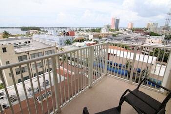 Hotel Indigo Fort Myers River District