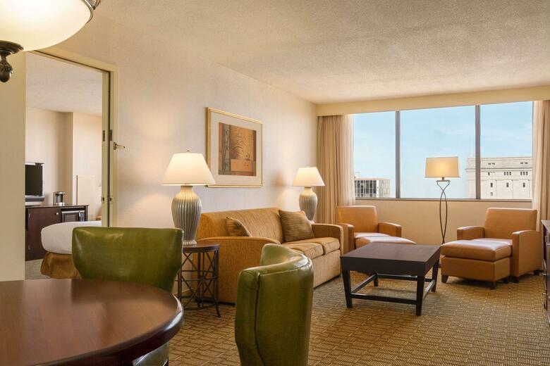 Hotel Hilton Fort Wayne At The Grand Wayne Convention Center