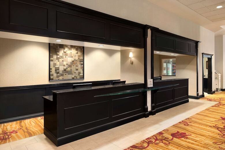 Hotel Hilton Fort Wayne At The Grand Wayne Convention Center