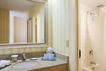 Hotel Hilton Fort Wayne At The Grand Wayne Convention Center