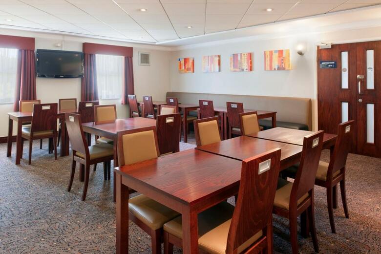 Hotel Holiday Inn Express Glenrothes