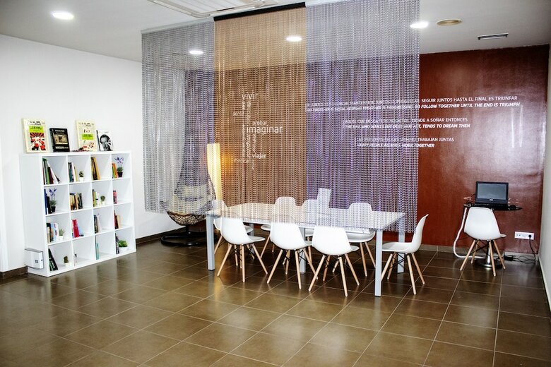 Hotel Mothern By Pillow