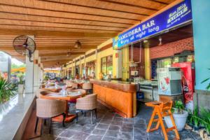 Hotel Grand Istana Rama