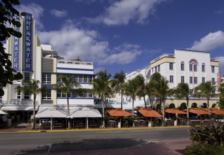 Hotel Breakwater South Beach