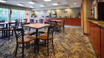Hotel Best Western Pride Inn & Suites