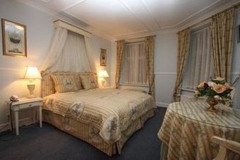 Hotel Jorgensens