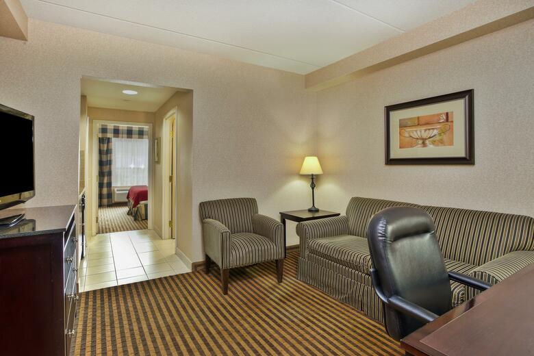 Holiday Inn Express Hotel & Suites Newmarket