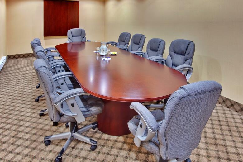 Holiday Inn Express Hotel & Suites Newmarket