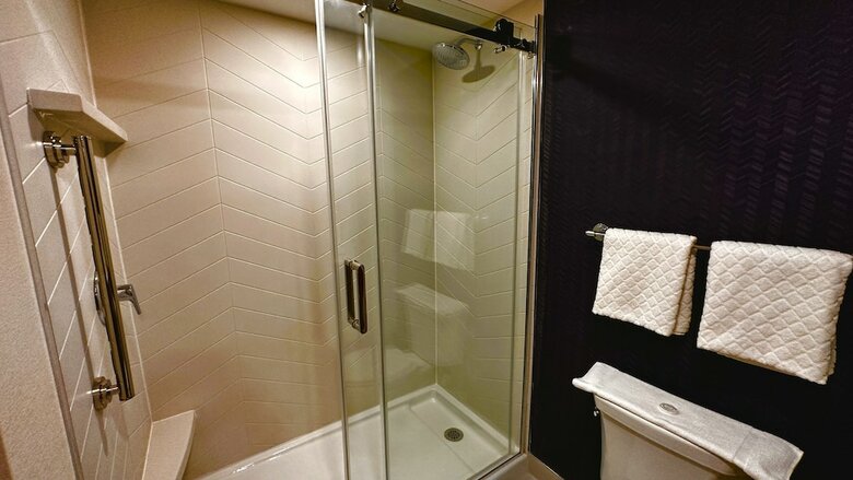 Holiday Inn Express Hotel & Suites Newmarket