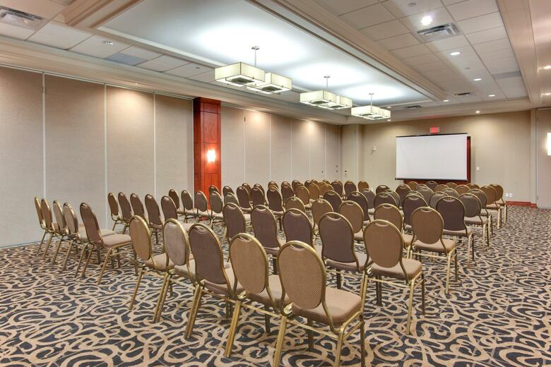 Holiday Inn Express Hotel & Suites Newmarket