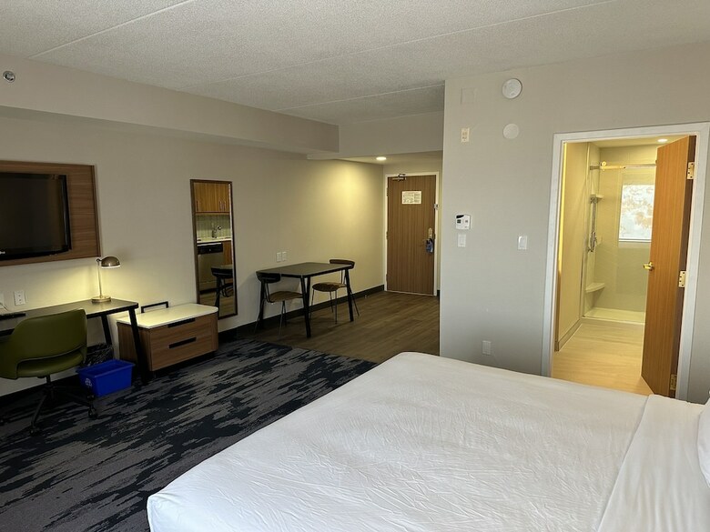 Holiday Inn Express Hotel & Suites Newmarket