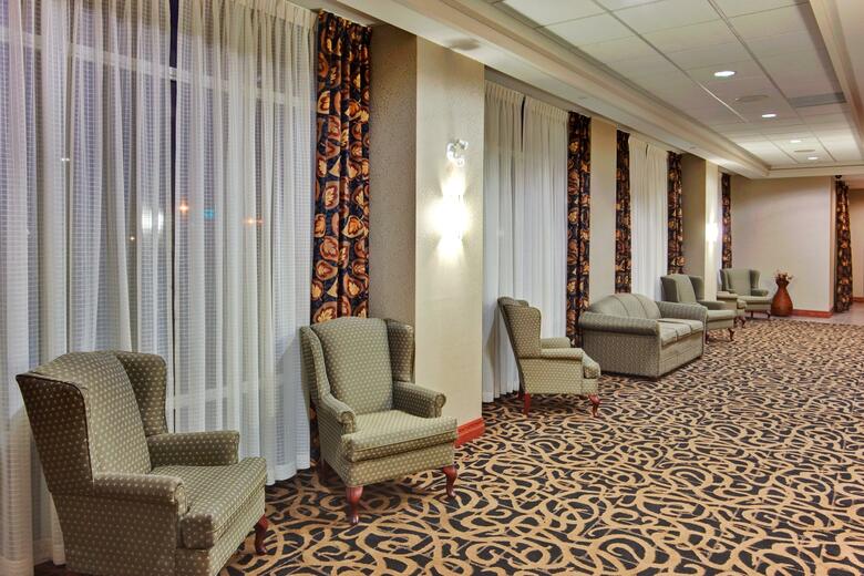 Holiday Inn Express Hotel & Suites Newmarket