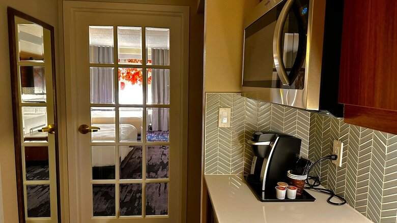 Holiday Inn Express Hotel & Suites Newmarket