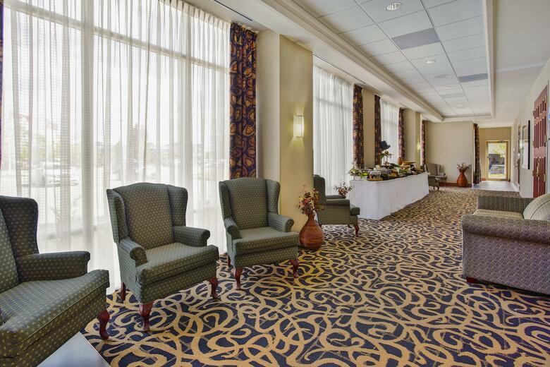 Holiday Inn Express Hotel & Suites Newmarket