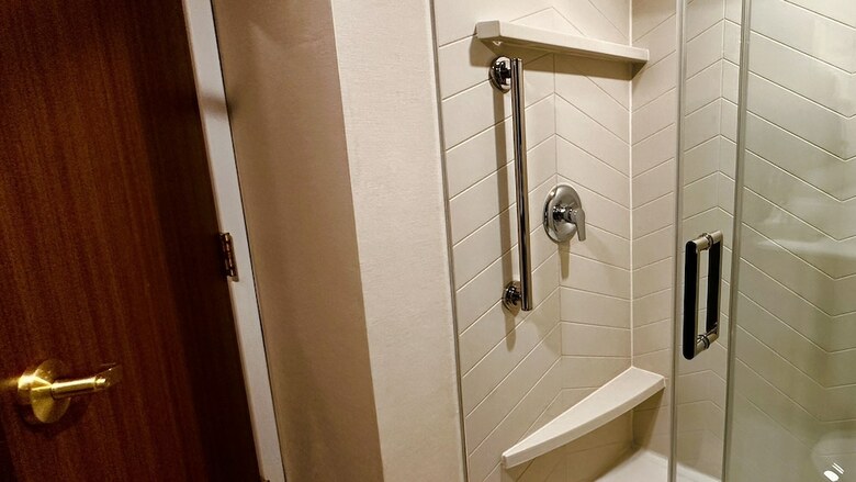 Holiday Inn Express Hotel & Suites Newmarket
