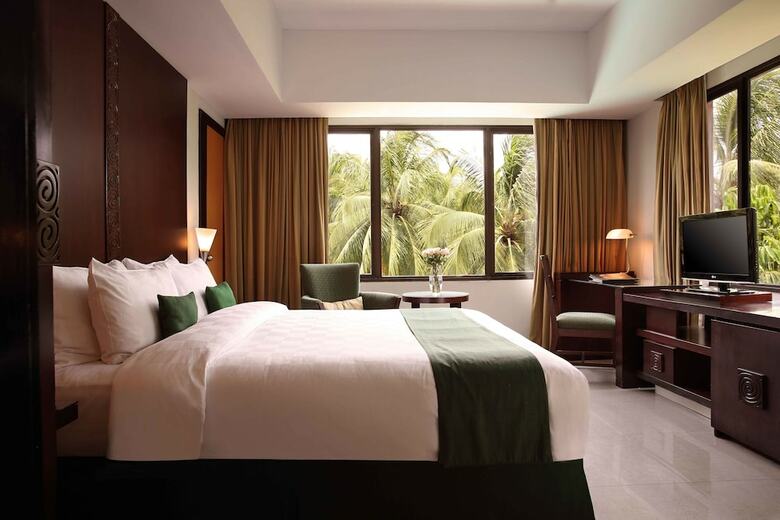 Hotel Aryaduta Lippo Village