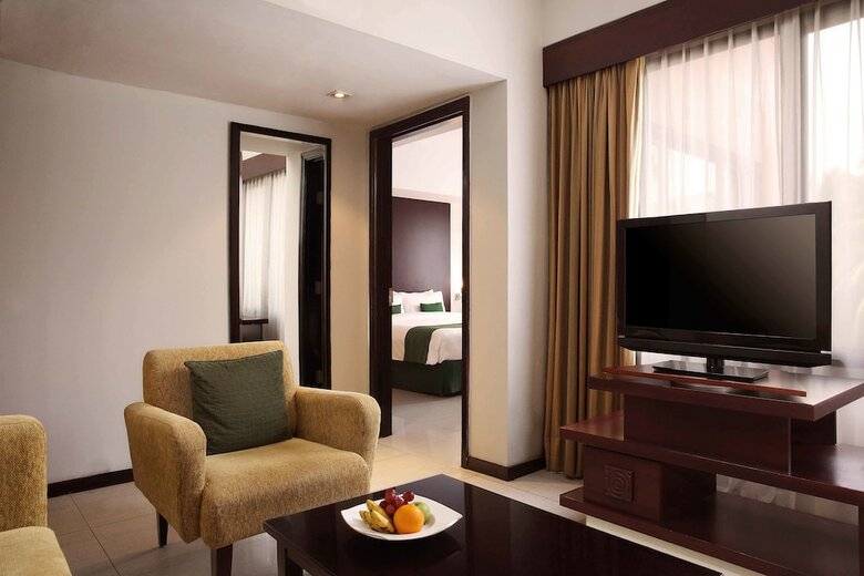 Hotel Aryaduta Lippo Village