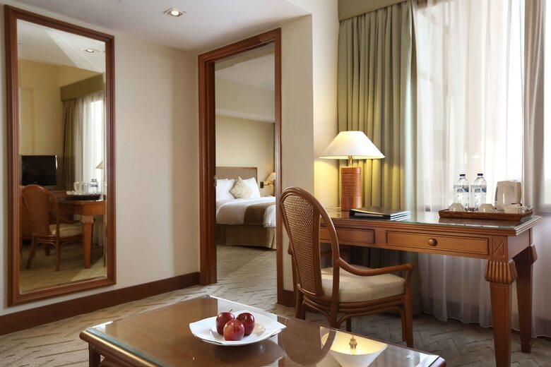 Hotel Aryaduta Lippo Village