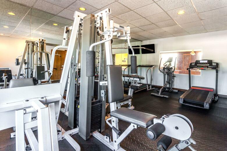 Hotel Days Inn & Suites By Wyndham Roseville/detroit