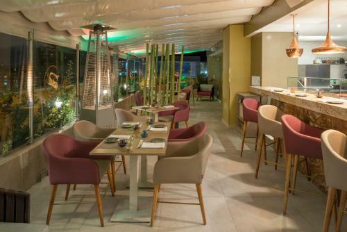 Hotel El Dorado Bogot�