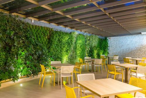 Hotel El Dorado Bogot�