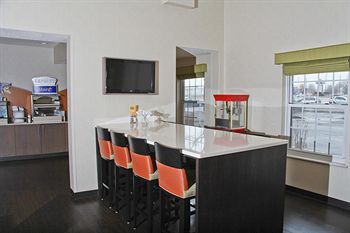 Holiday Inn Express Hotel & Suites Roseville