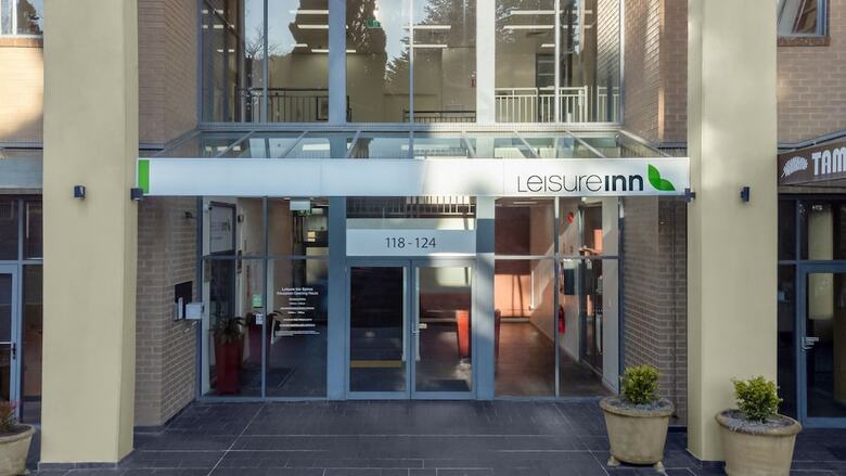 Hotel Leisure Inn Spires
