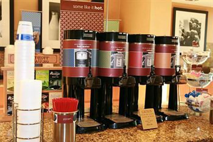 Hotel Hampton Inn Suites Lathrop, California