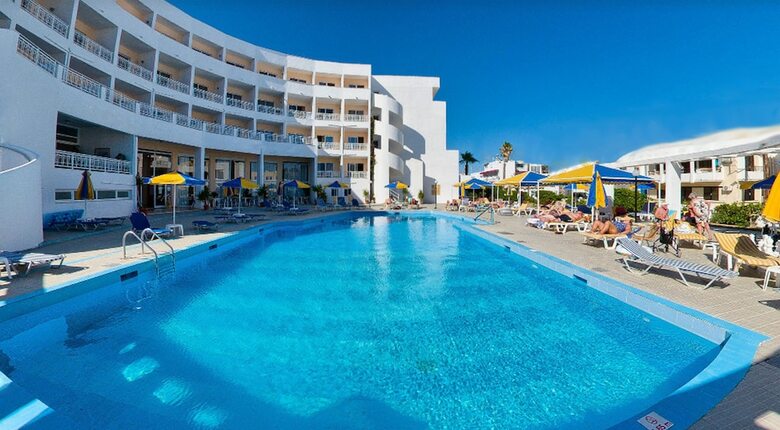 Kris Mari Hotel