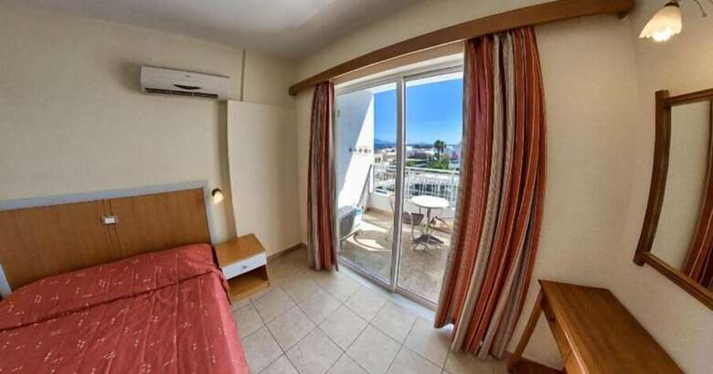 Kris Mari Hotel