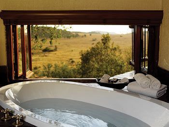 Hotel Tshukudu Bush Lodge