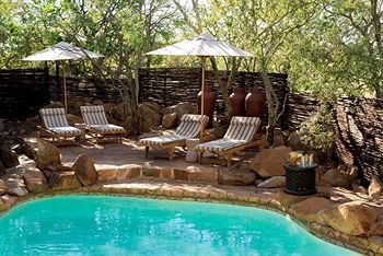 Hotel Tshukudu Bush Lodge