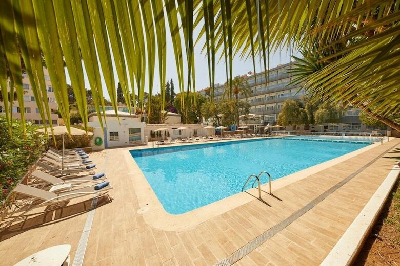 Hotel Joan Mir� Museum