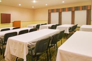 Holiday Inn Express Hotel & Suites Livingston