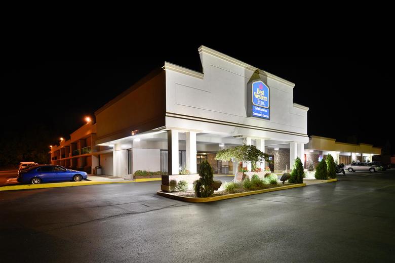 Best Western Plus Laporte Hote