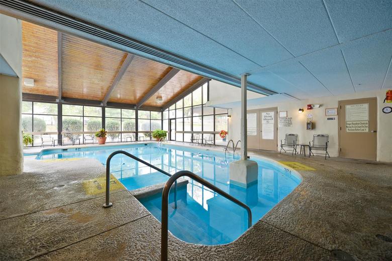 Best Western Plus Laporte Hote