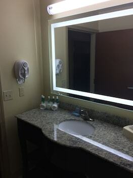 Holiday Inn Express Hotel & Suites Somerset East