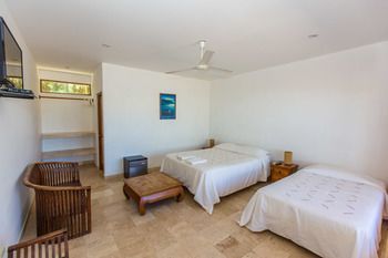 Hotel Bali Hai Bungalows