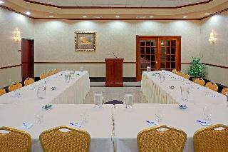 Holiday Inn Express Hotel & Suites Newton Sparta