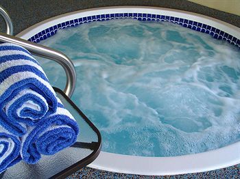 Holiday Inn Express Hotel & Suites Edson