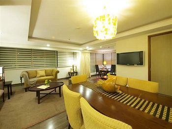 Hotel One Tagaytay Place (deluxe)