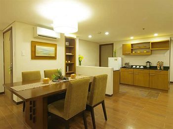 Hotel One Tagaytay Place (deluxe)